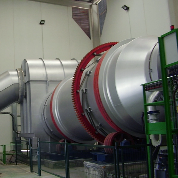 Horno rotativo continuo Kalfrisa para procesos industriales.